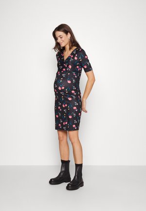 Pieces Maternity HAMIONE DRESS - Rochie din jerseu - black