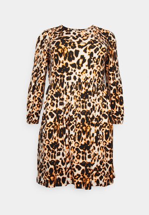 ONLY Carmakoma, CARVILEA CUTLINE DRESS - Sukienka letnia