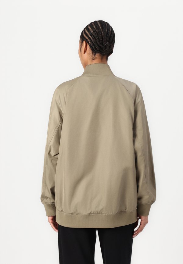 OUTDOOR JACKETS - Bomber Jacket2