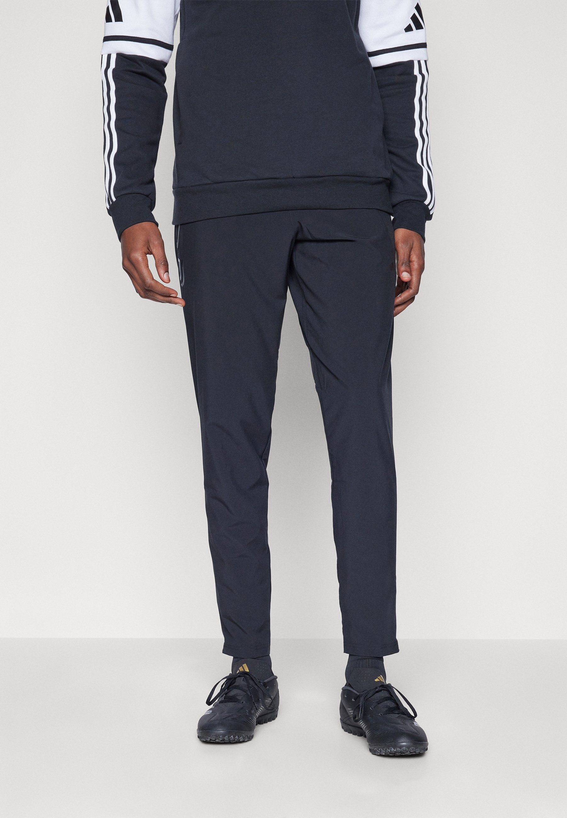 adidas Performance JUVENTUS TIRO25 COMPETITION VIS TECH TRAVEL