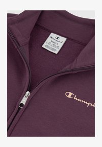 Selezionato, dark purple