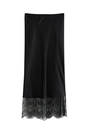 Zwarte midirok met rechte snit en kantafwerking aan de zoom.