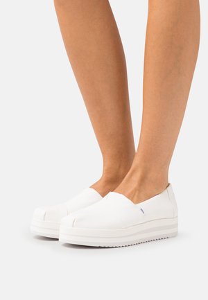 TOMS, Chaussons - white