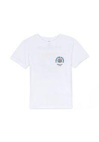 Weißes Baumwoll-T-Shirt mit Rundhalsausschnitt und kurzen Ärmeln. Verfügt über eine blaue Grafik auf der linken Brusttasche mit Text und bunten Designelementen.