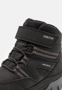 Geox HIMALAYA BOY - Botas para la nieve - black