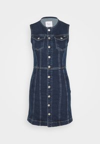 Sukienka dżinsowa z bezrękawnikowym krojem, z przodem zapinanym na guziki, ostrymi kieszeniami na piersi oraz ciemnoniebieskim kolorem z kontrastowym szwem.