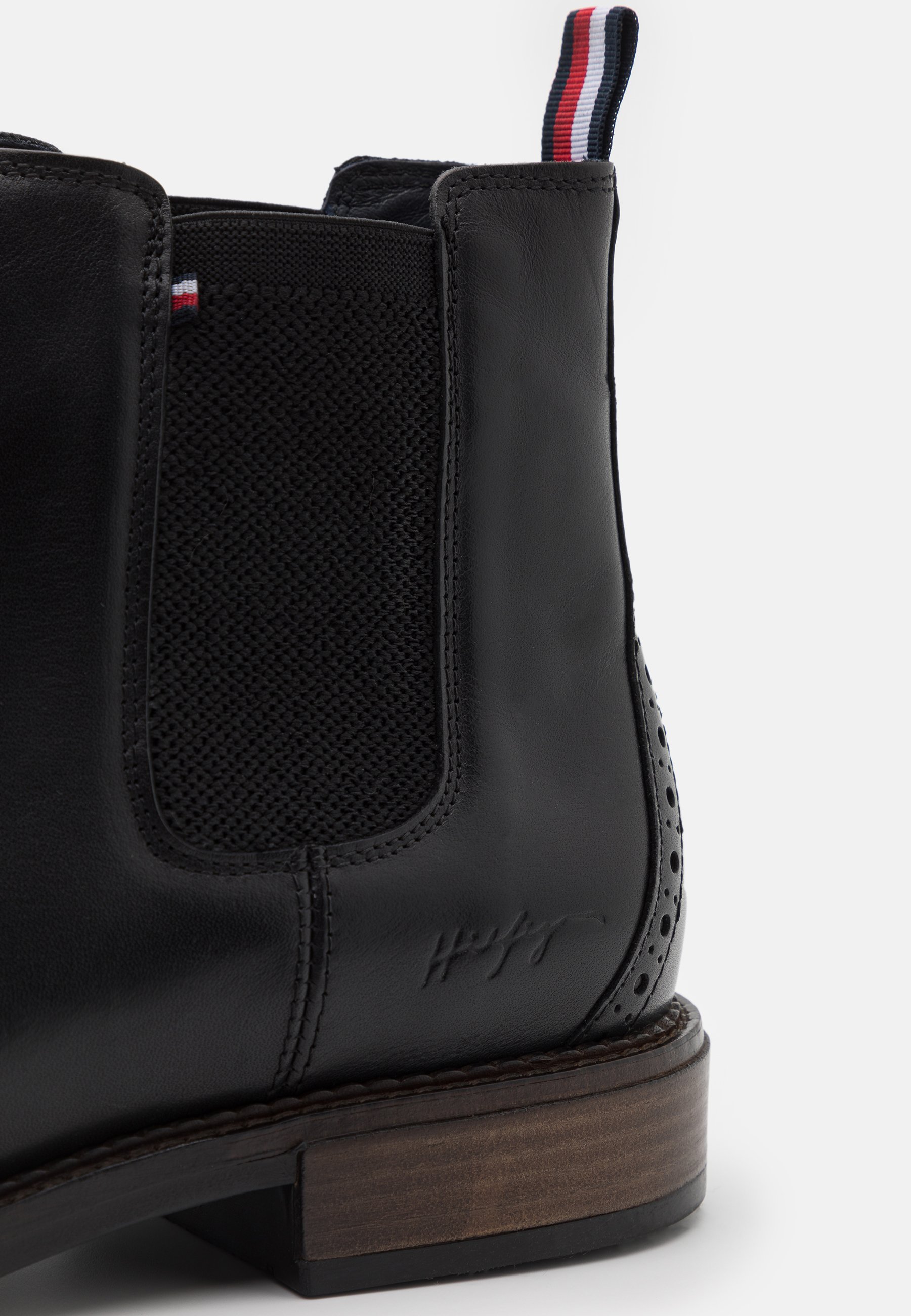 tommy hilfiger brogue boots