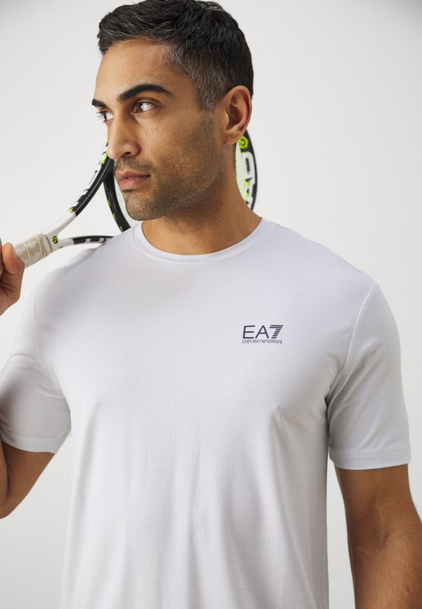 TENNIS CLUB TEE - Print T-shirt4