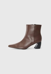 Non selezionato, brown
