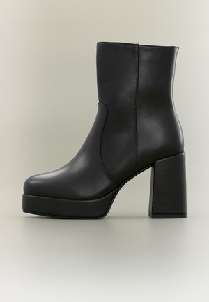 RAID, VINCENT - Botines con plataforma - black