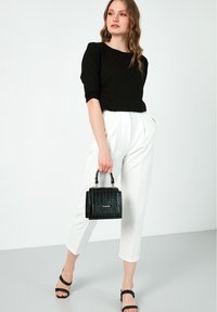 LELA CREW NECK  - Langarmshirt - black
