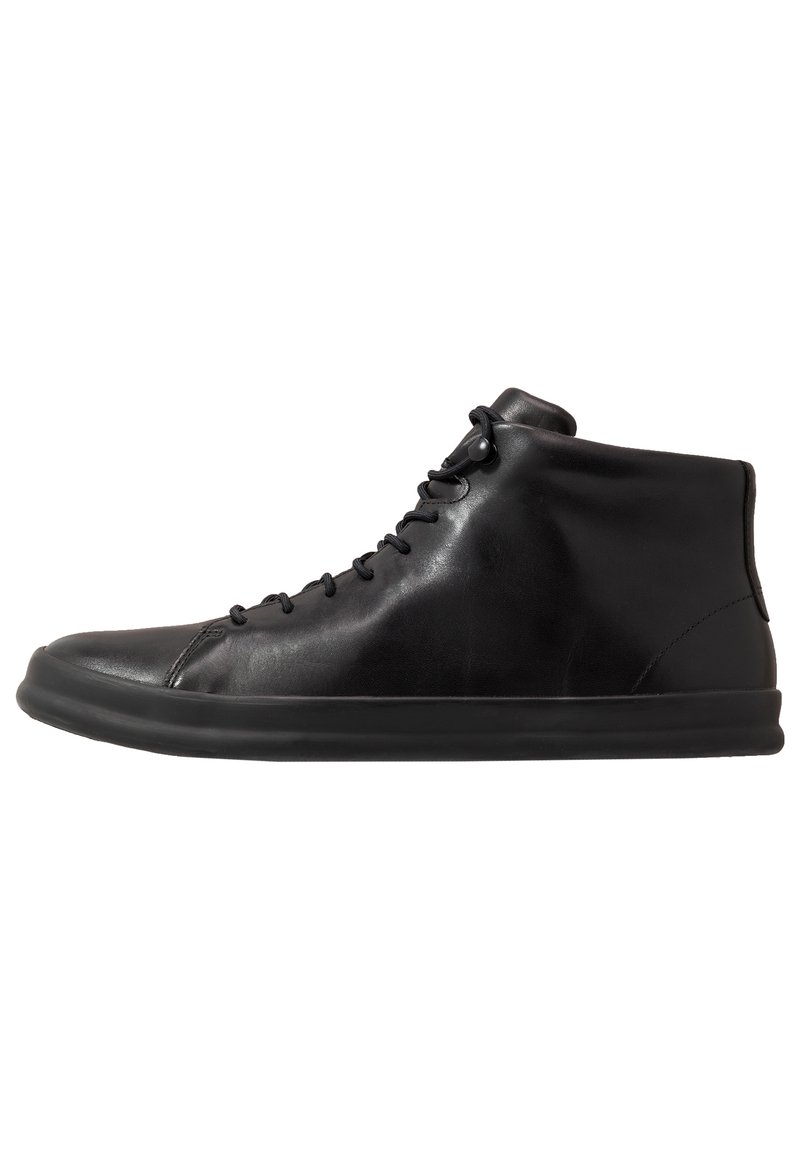 Black high-top sneakers made of smooth leather with a rounded toe, featuring a flat rubber sole and lace-up closure.