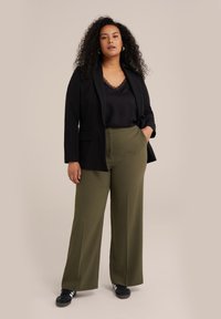 WE Fashion CURVE - Bluza - black