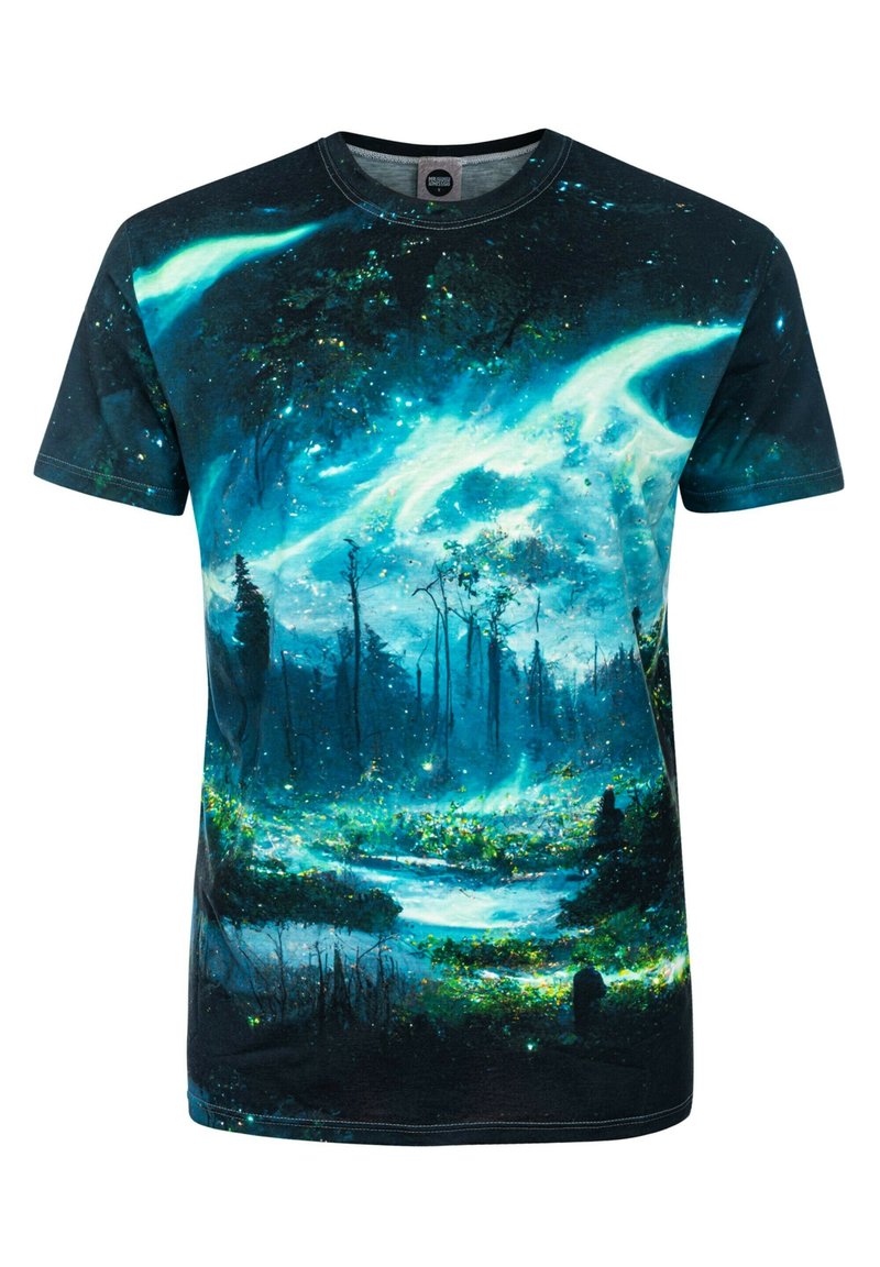 Kurzarm-T-Shirt aus Baumwolle mit einer bunten, kosmischen Waldszene in Blau-, Grün- und glitzernden Akzenten.