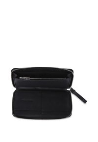 Portefeuille en cuir noir avec fermeture éclair. L'intérieur comprend plusieurs compartiments et un emplacement pour cartes, avec une texture lisse et mate.