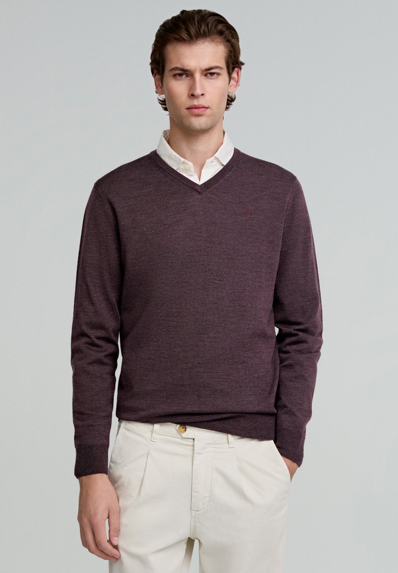 Scalpers CLASSIC V NECK  - Pulover - burgundy