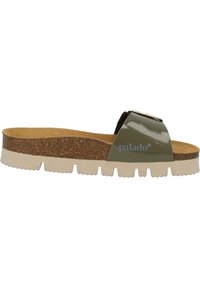 Groene slide sandaal met een glanzende band, kurken middenzool en een getextureerde rubberen buitenzool met opvallende grooves voor grip. Merkl logo zichtbaar.