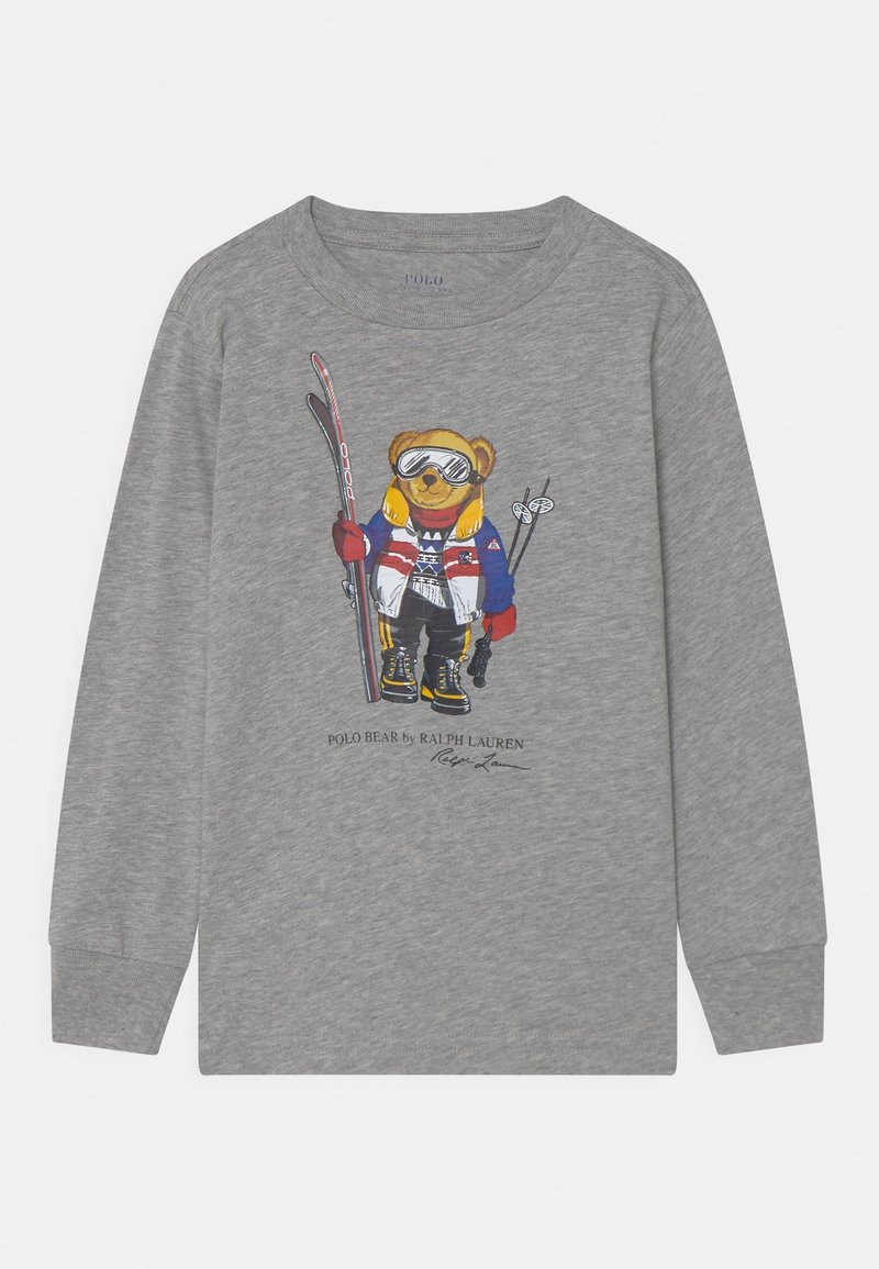 Szara koszula z długim rękawem z nadrukiem niedźwiedzia narciarza w goglach i butach, trzymającego narty i kijki oraz napisem Polo Bear by Ralph Lauren.