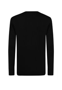 Zwarte, lange mouwen trui met een V-hals ontwerp. Gladde textuur en geribbelde randen bij de mouwen en zoom. Minimalistische stijl, effen kleur, geen patronen.