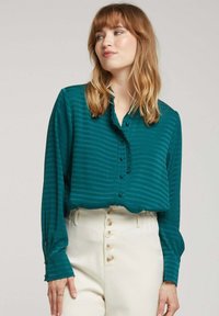 Non sélectionné, forest