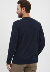 FQ1924 FQRIKARD - Triko s potiskem - navy blazer