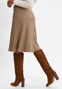 Marie Lund A-snit nederdel - camel