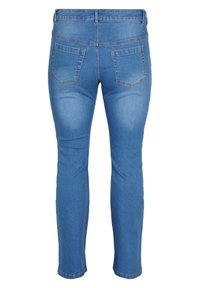 Jeans ajustados de mezclilla azul con cintura de talle medio, que cuentan con dos bolsillos traseros y un acabado limpio en los tobillos. Textura suave.