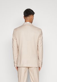 Lindbergh STRUCTURE STRETCH SUIT - Öltöny - sand