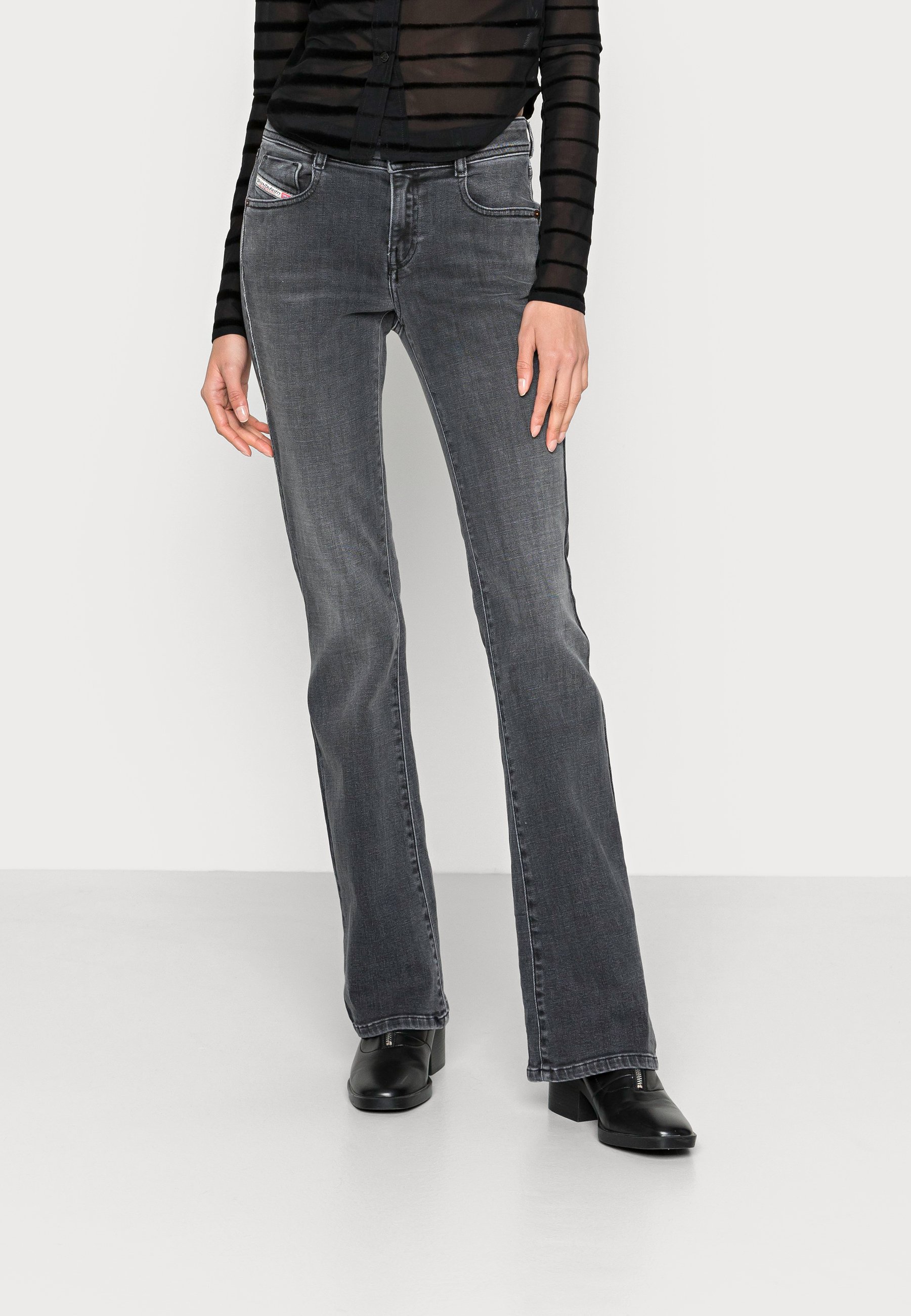 Diesel 1969 D-EBBEY - Jeans a zampa - black / gray/grigio denim - Zalando.it
