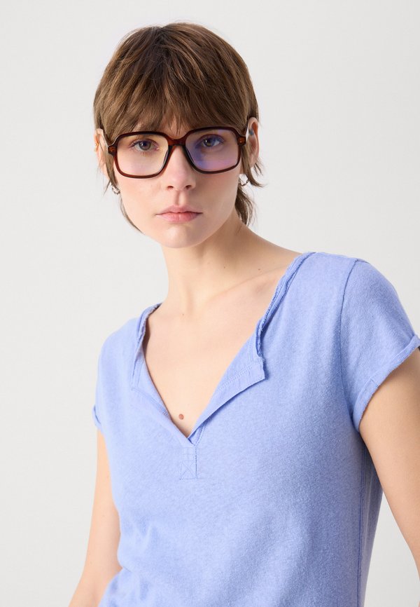 TEE - Basic T-shirt - hydrangea2