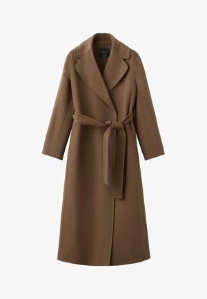 Brązowy wełniany płaszcz z paskiem w talii, kołnierzem szalowym i długimi rękawami. Charakteryzuje się prostym krojem i gładką fakturą.