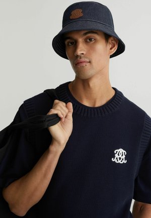 Reiss, Chapeau - mid blue