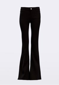 Sorte flarebukser med høj talje, der har to forlommer og lukning foran med knap. Glat tekstur og skræddersyet pasform.