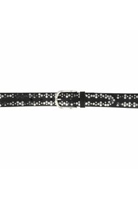Ceinture en cuir noir ornée de clous circulaires en argent et d'une boucle en métal argenté. Texture lisse avec un design classique et des longueurs ajustables.