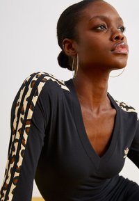 adidas Originals LEO MAXI DRESS - Φόρεμα από ζέρσεϊ - black