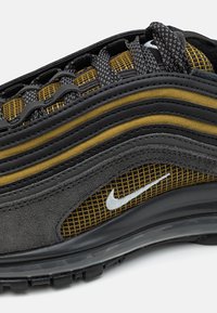 Nike Sportswear AIR MAX - Športni copati - medium ash/blue tint/bronzine