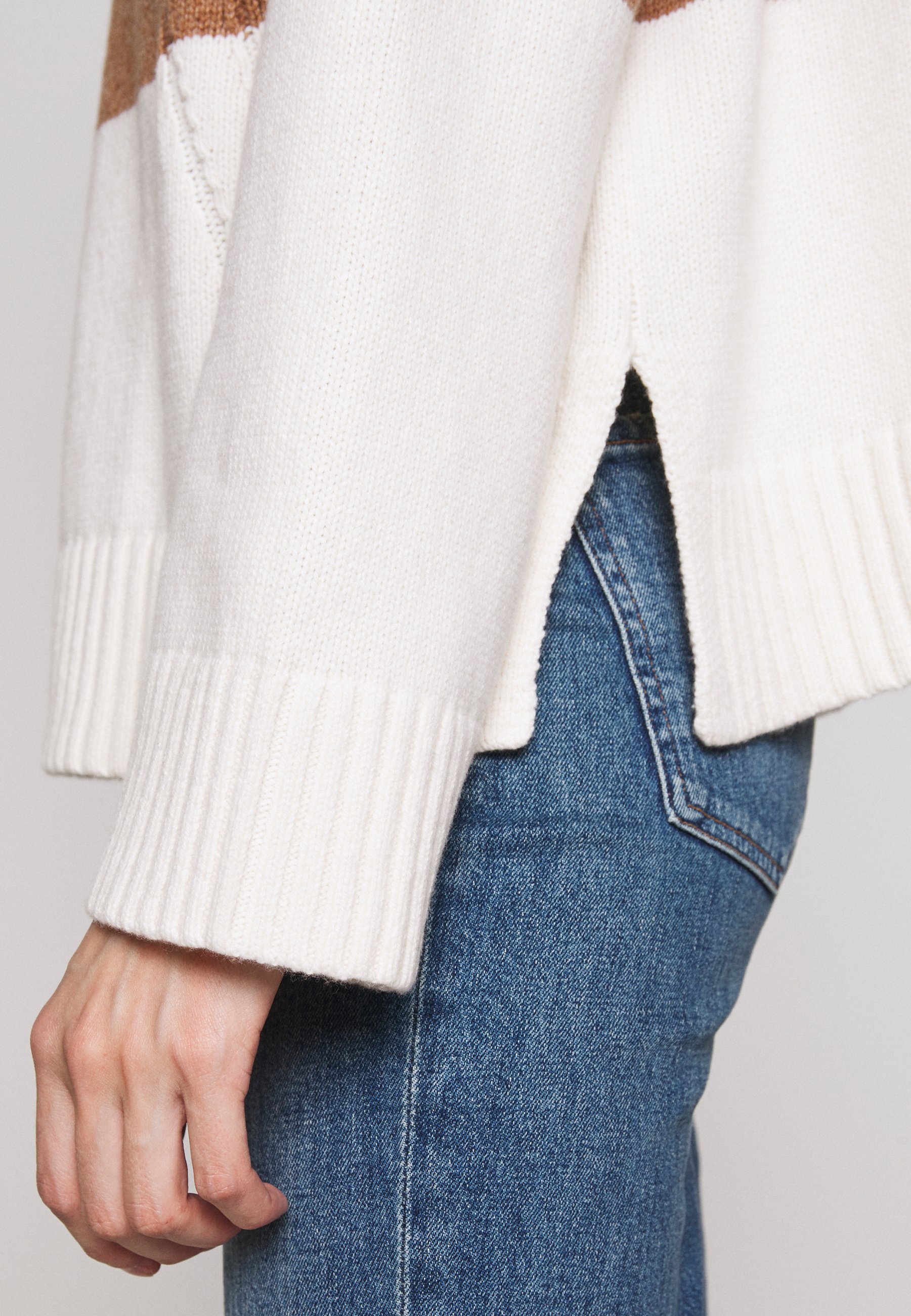 By Malene Birger BEGONIA Strikkegenser tanninbrun Shoppa By Malene Birger BEGONIA Tannin | Gensere