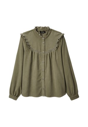 Chemise olive à manches longues avec col volanté et empiècement. Présente des boutons sur le devant, un buste froncé et des poignets élastiqués. Texture douce.