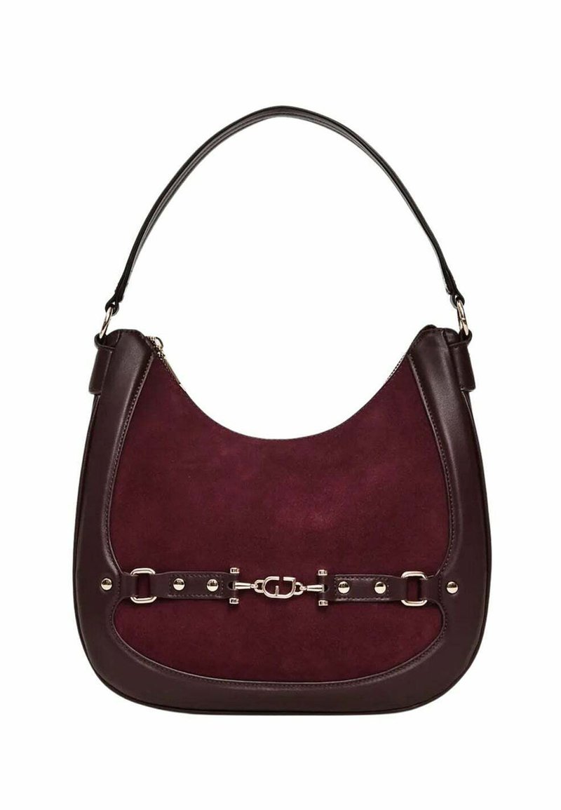 Borsa a tracolla in pelle scamosciata bordeaux con finiture in pelle liscia, forma curva, dettagli in metallo color argento e logo sul davanti.