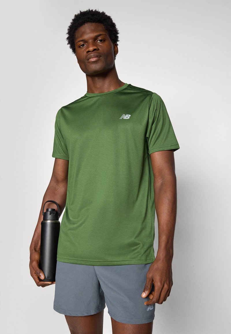 New Balance T-Shirt sport - dark alpine green