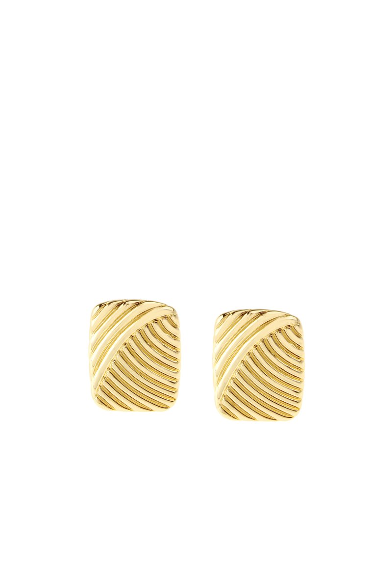 Et par guld rektangulære studs med diagonale rillemønstre på en hvid baggrund.