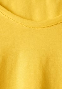 Street One MIT GERUNDETEM V-NECK - Maglietta a manica lunga - gelb
