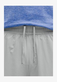 Non selezionato, silver drop