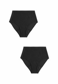 Culotte haute noire avec un motif léopard subtil, présentant une texture lisse et des côtés élastiques pour le confort.