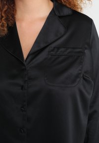 Savage X Fenty Plus Pajama Pyjamashirt Black Zwart Zalando Nl Savage X Fenty Plus Pajama Pyjamashirt Black Zwart Zalando Nl