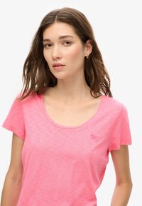 Superdry & Co - T-shirt z nadrukiem