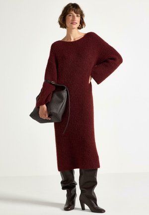 MIDI - Abito in maglia - dark red