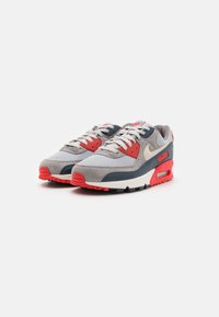 Nike Sportswear AIR MAX 90 - Trainers - light smoke grey/phantom/armory navy/fire red/flat pewter/black