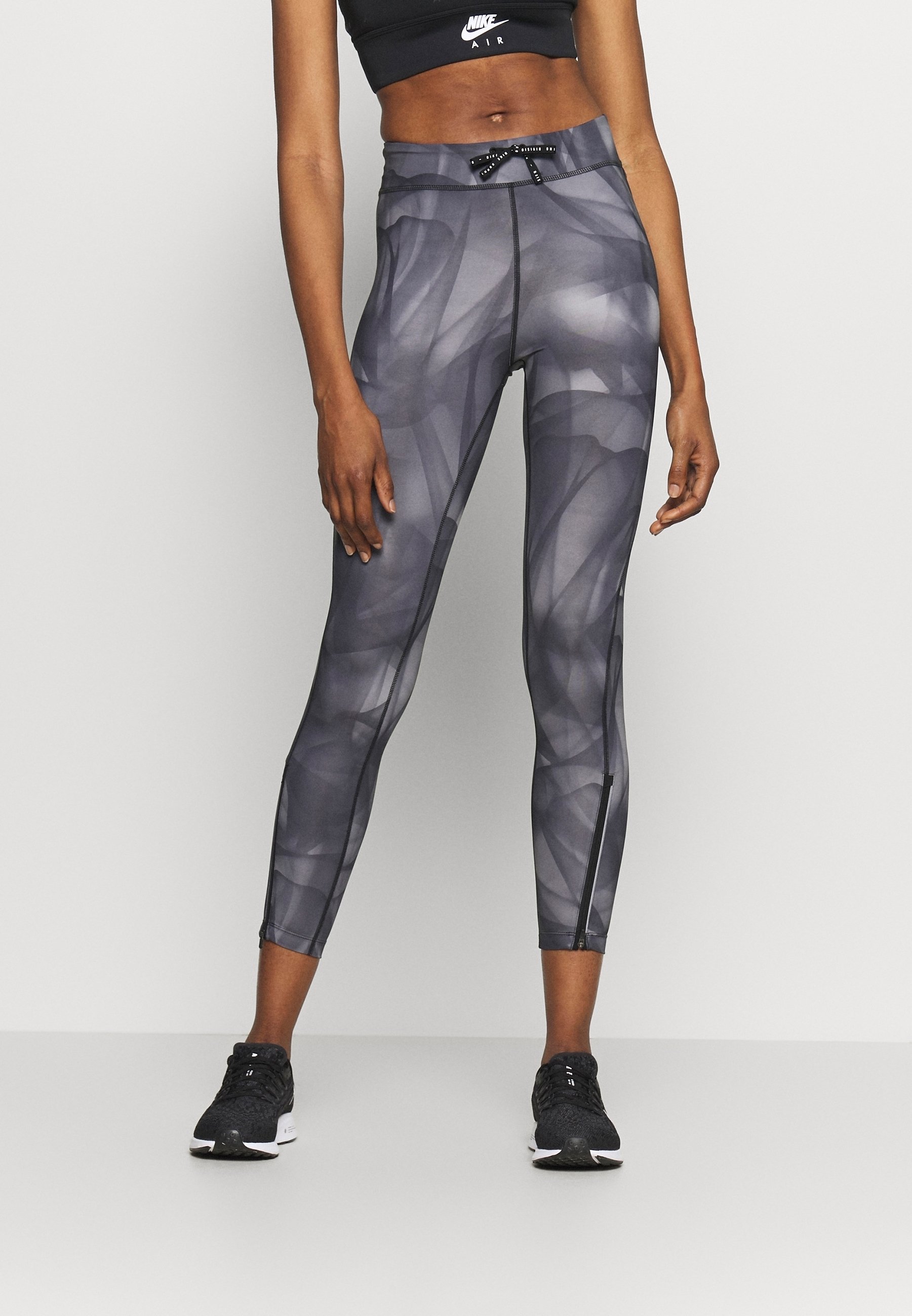 Nike Performance Tights black/schwarz (Pre-owned) Zalando