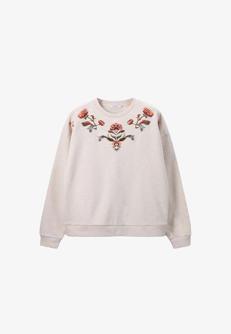 Sweatshirt rose clair à manches longues, col rond, avec broderie florale rouge et verte sur la poitrine. Texture de tissu douce.